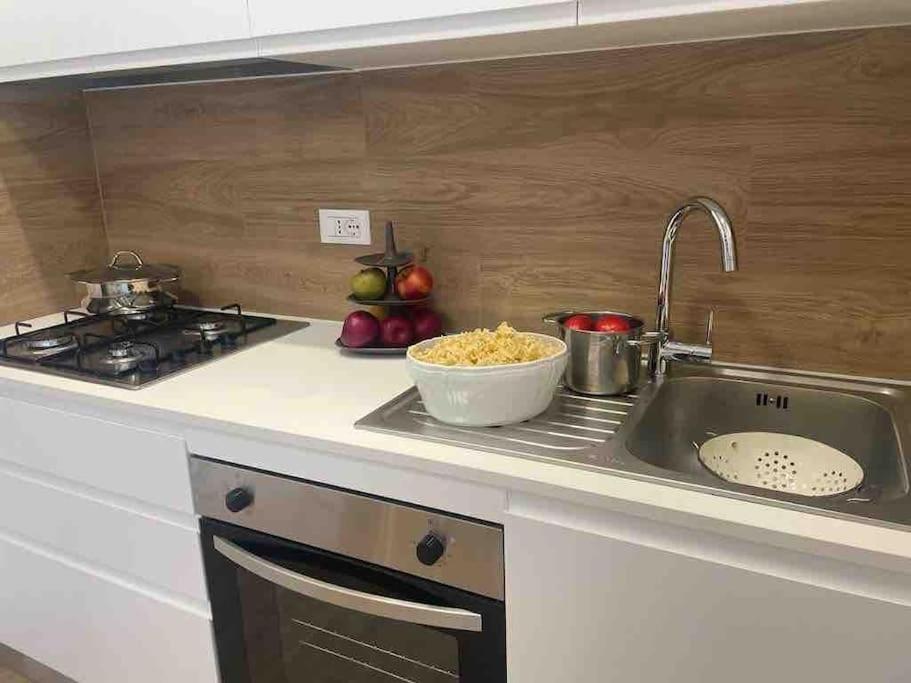 Camar 110 Apartment Специя Екстериор снимка