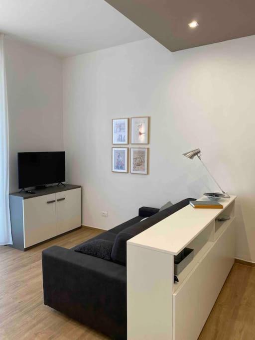 Camar 110 Apartment Специя Екстериор снимка